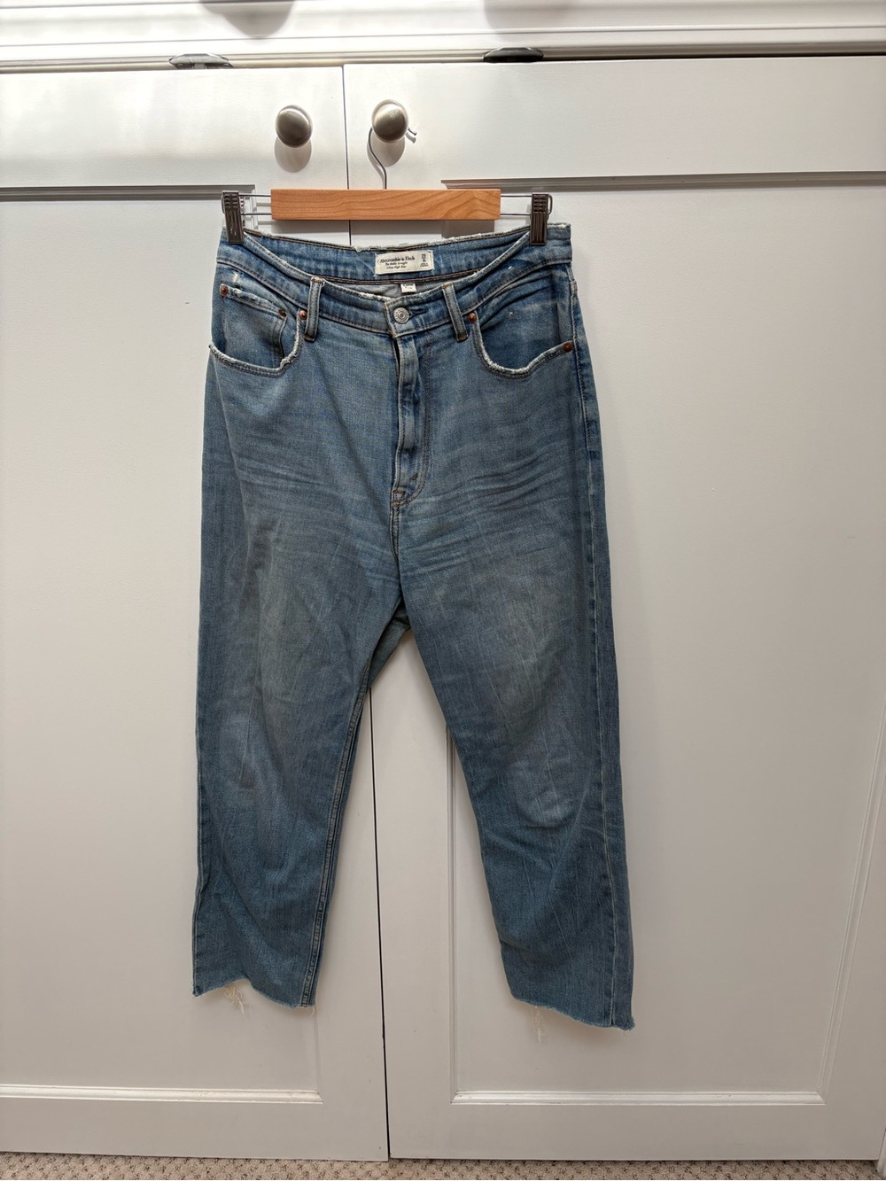 Abercrombie Curve Love Ankle Straight Jeans